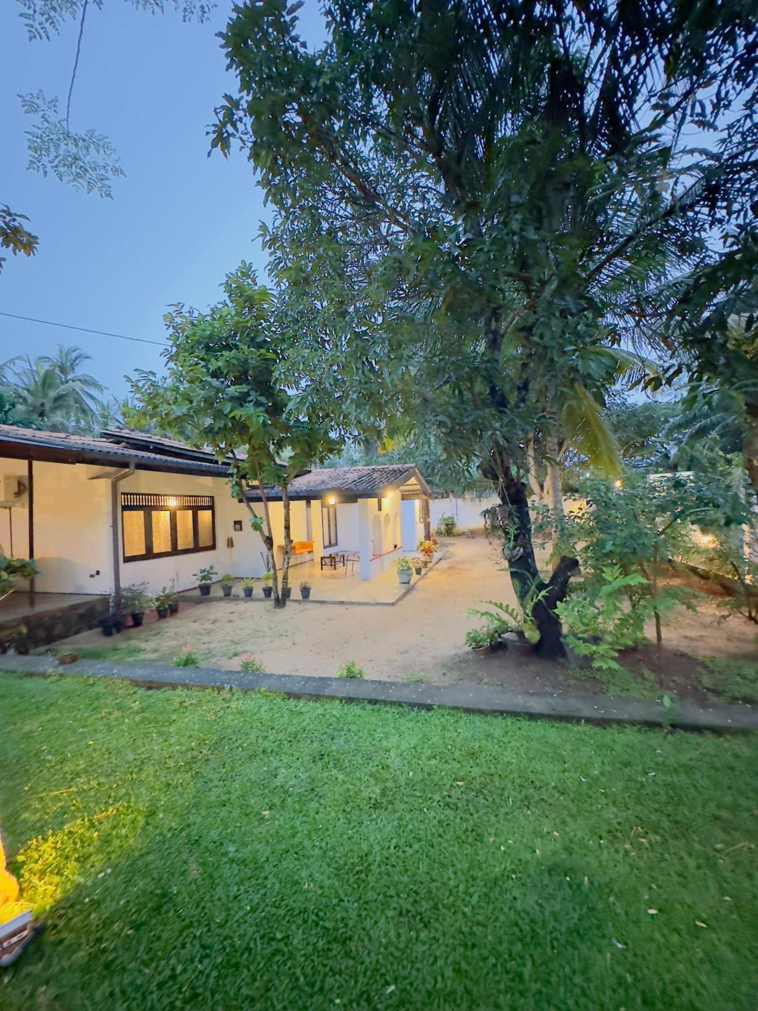 Leisure Villa Anuradhapura Exterior photo